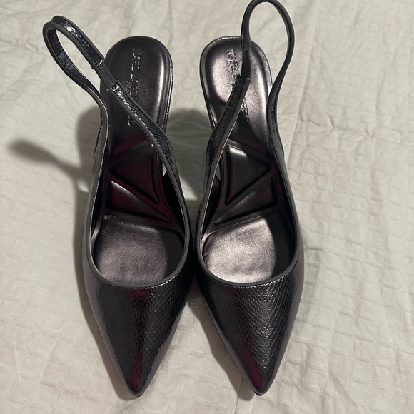 Karl Lagerfeld Black Pointed Slingback Heels - Picture 2 of 3